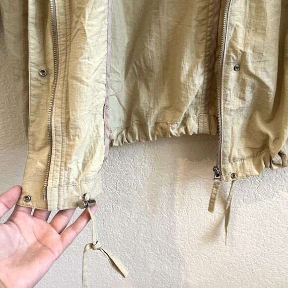 Low Classic Tan Lightweight Combat Jacket With Removeable Hood and Cinched Waist - Picture 11 of 16